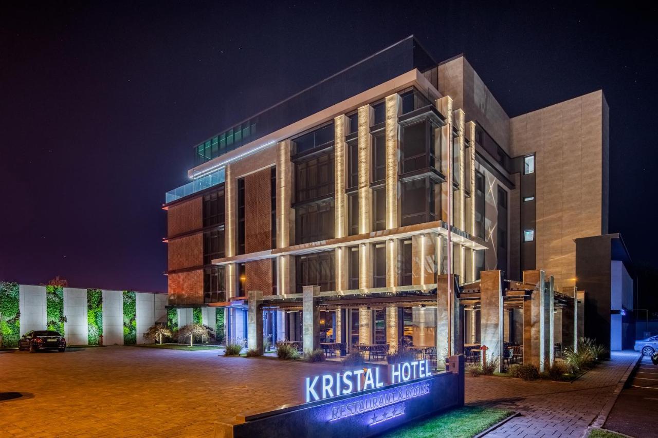 Hotel Kristal Focsani Luaran gambar