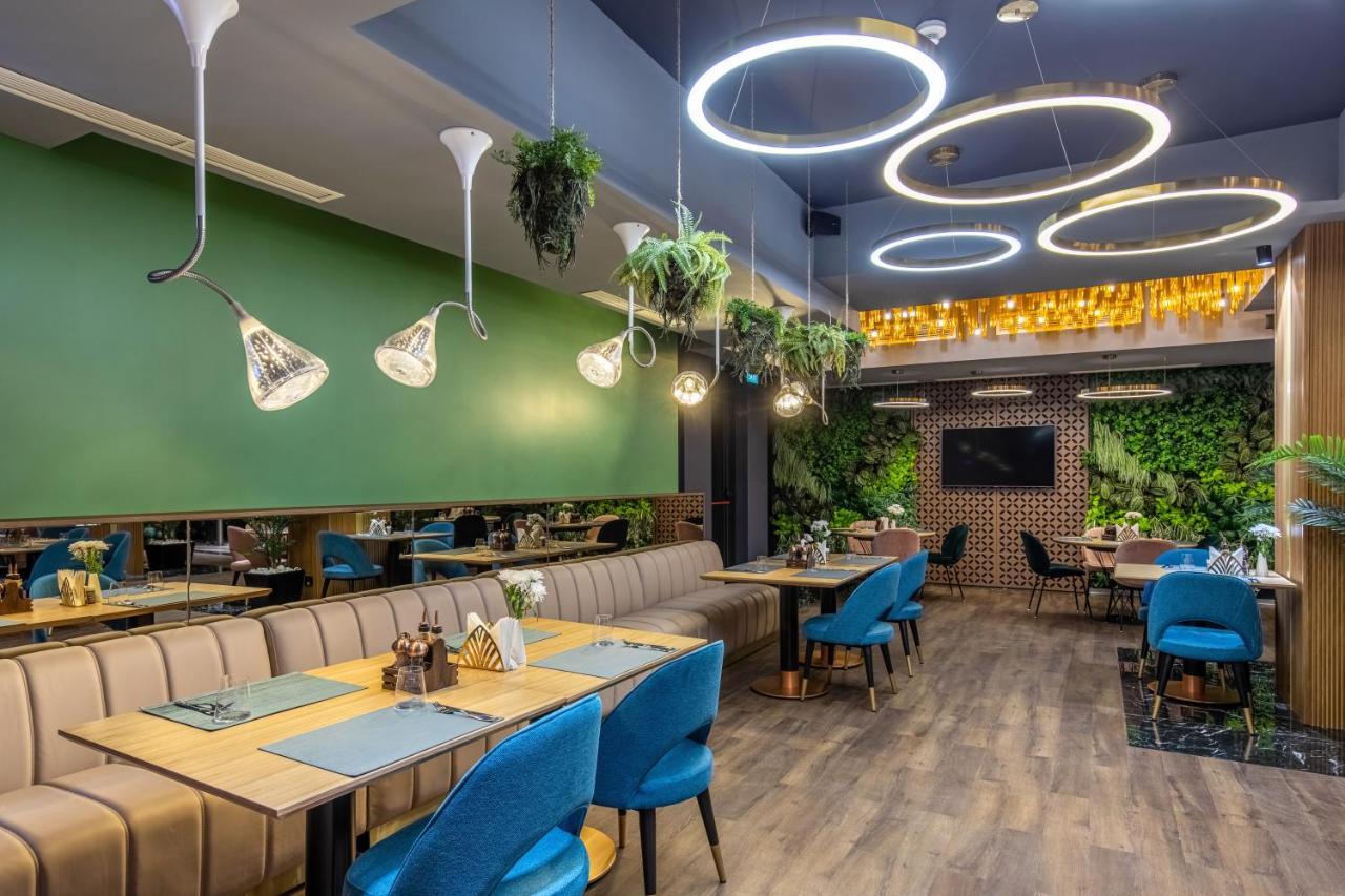 Hotel Kristal Focsani Luaran gambar
