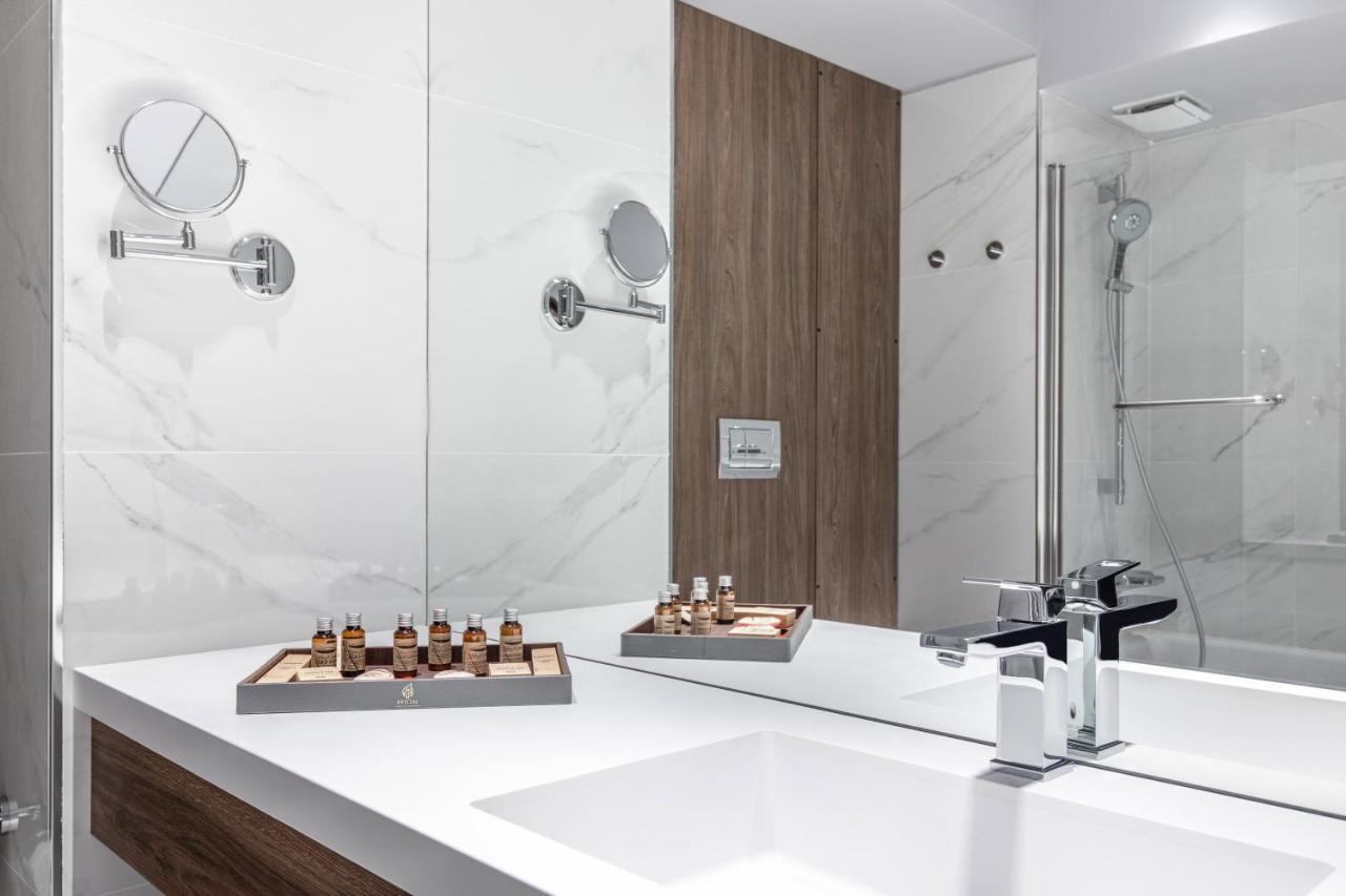 Hotel Kristal Focsani Luaran gambar